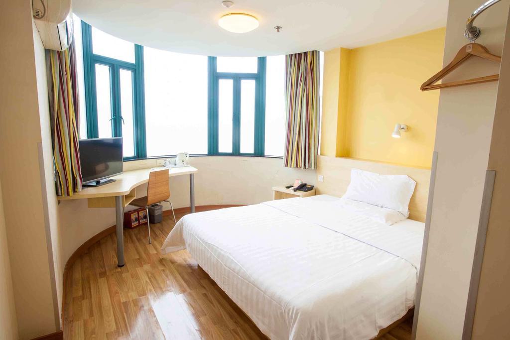 7Days Inn Suizhou Jiaotong Avenue Luhe Room photo
